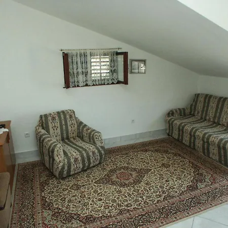 Apartman Apartments By The Sea Mavarstica, Ciovo - 2097 *