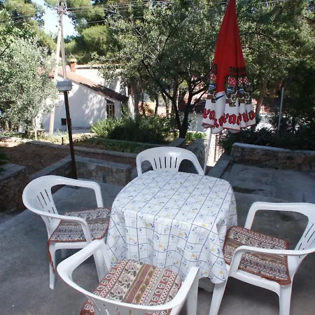 Apartman Apartments By The Sea Mavarstica, Ciovo - 2097